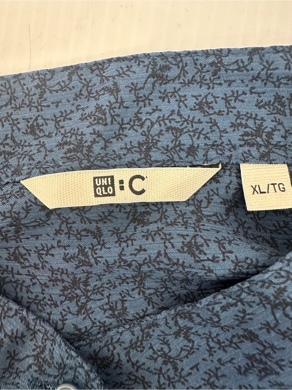 Uniqlo :C Volume Long Sleeve Blouse XL Leafy Print - Picture 7 of 11